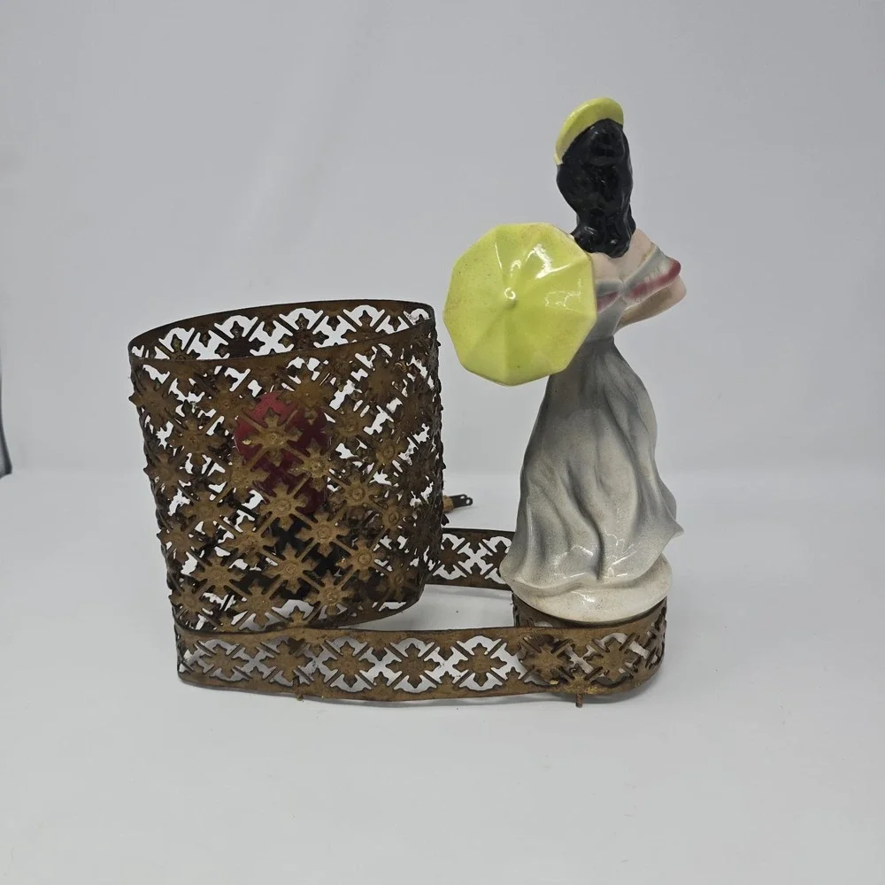 Rare Vintage Sierra Columbia TV Lamp Light Victorian Woman Figural (Working)